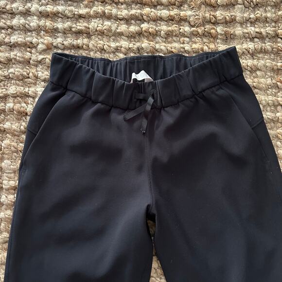 Lululemon On The Fly Jogger – Black – Size 4 – Excellent Condition - Picture 6 of 11